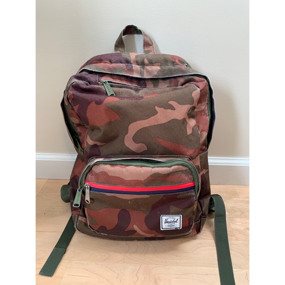 Herschel Pop Quiz Mid-Volume Camo Backpack